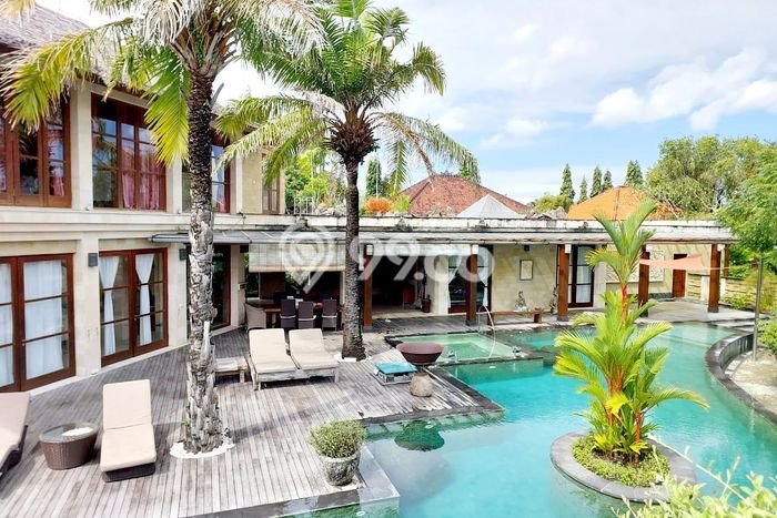 Rumah Luxury Modern Tanpa Renovasi di Seminyak Badung Rumah Luxury Modern Tanpa Renovasi di Seminyak Badung