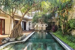 Vila Tenang di , Area 400m2m², View Indah sekitar Vila Tenang di , Area 400m2m², View Indah sekitar