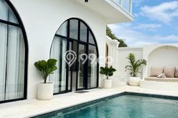 Hunian Elit LB 250m2 Siap Pakai Desain Elegan di Jimbaran, Badung Hunian Elit LB 250m2 Siap Pakai Desain Elegan di Jimbaran, Badung