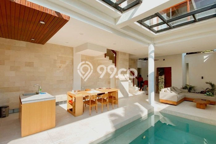 Dijual Rumah Luas Elegan Dengan View Cantik di Seminyak, Badung Dijual Rumah Luas Elegan Dengan View Cantik di Seminyak, Badung