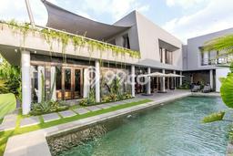 Jual Rumah Mewah Megah Dengan View Cantik di Munggu, Badung Jual Rumah Mewah Megah Dengan View Cantik di Munggu, Badung