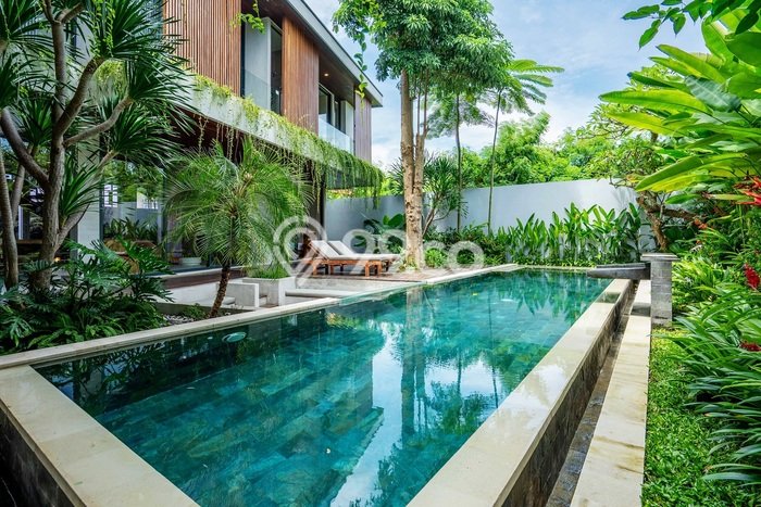 Hunian Elit LB 515m2 Siap Pakai Desain Elegan di Umalas, Badung Hunian Elit LB 515m2 Siap Pakai Desain Elegan di Umalas, Badung