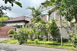 Rumah Elit LB 1100m2 Siap Huni Desain Elegan di Nusa Dua, Badung Rumah Elit LB 1100m2 Siap Huni Desain Elegan di Nusa Dua, Badung