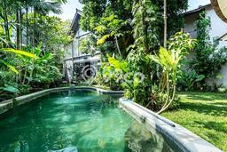 Rumah Luxury Modern Siap Huni di Kerobokan Badung Rumah Luxury Modern Siap Huni di Kerobokan Badung