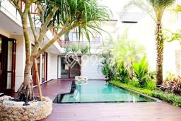 Rumah EXCLUSIVE! di Umalas, Badung, LT 420m² Bangunan 550m², HARGA SPESIAL Rumah EXCLUSIVE! di Umalas, Badung, LT 420m² Bangunan 550m², HARGA SPESIAL
