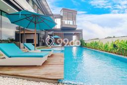 Rumah Elit LB 1060m2 Siap Pakai Desain Elegan di Umalas, Badung Rumah Elit LB 1060m2 Siap Pakai Desain Elegan di Umalas, Badung