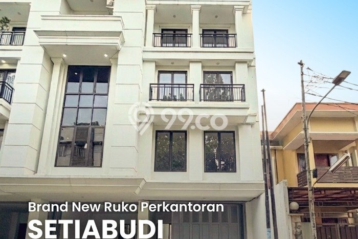 Ruko Bagus Dijual LB 290m2 Lokasi Strategis Jakarta Selatan Area Cocok untuk Berbisnis Ruko Bagus Dijual LB 290m2 Lokasi Strategis Jakarta Selatan Area Cocok untuk Berbisnis