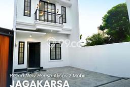 For Sale Rumah 3 Kamar Lokasi Strategis Bagus dan Strategis di Jagakarsa For Sale Rumah 3 Kamar Lokasi Strategis Bagus dan Strategis di Jagakarsa