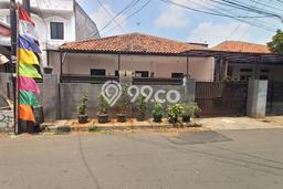 Rumah area Menteng Dalam, 3 KT, Design Modern, Luas 135m² Bangunan 130m² Rumah area Menteng Dalam, 3 KT, Design Modern, Luas 135m² Bangunan 130m²