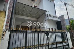Rumah area Tebet, 3 KT, Dekat Rumah Sakit, LT 90m² Bangunan 120m² Rumah area Tebet, 3 KT, Dekat Rumah Sakit, LT 90m² Bangunan 120m²