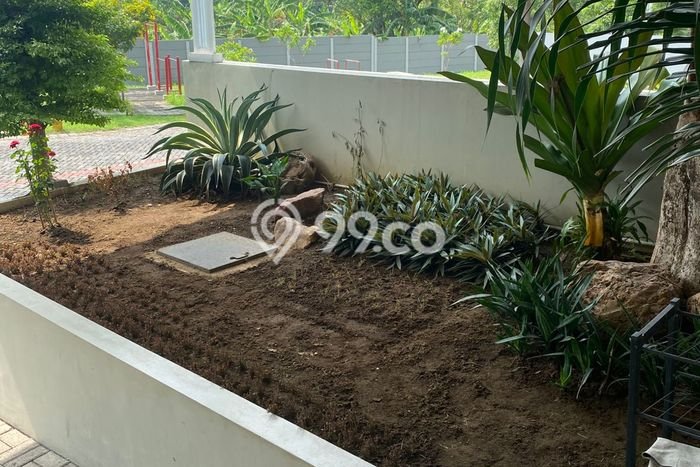 Rumah Mewah Dijual LT 180m2 di Menganti, Gresik Rumah Mewah Dijual LT 180m2 di Menganti, Gresik