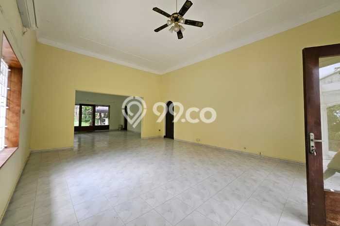 Hunian Mewah Dijual LT 1650m2 di Tegalsari, Surabaya Hunian Mewah Dijual LT 1650m2 di Tegalsari, Surabaya