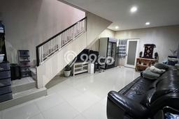 Rumah 2 Kamar Tidur Akses Strategis di Kawasan Elite Cengkareng, Jakarta Barat Rumah 2 Kamar Tidur Akses Strategis di Kawasan Elite Cengkareng, Jakarta Barat