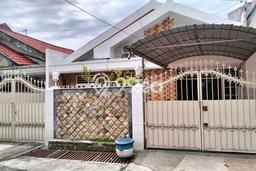For Sale Rumah 3 Kamar Lokasi Ideal Nyaman dan Strategis di Dukuh Pakis For Sale Rumah 3 Kamar Lokasi Ideal Nyaman dan Strategis di Dukuh Pakis