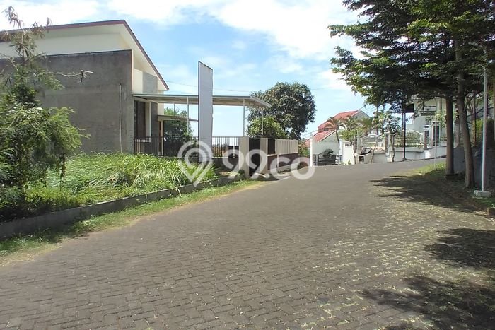 Dijual Tanah di Cileunyi Bandung Luas 344m2 SHM Dijual Tanah di Cileunyi Bandung Luas 344m2 SHM
