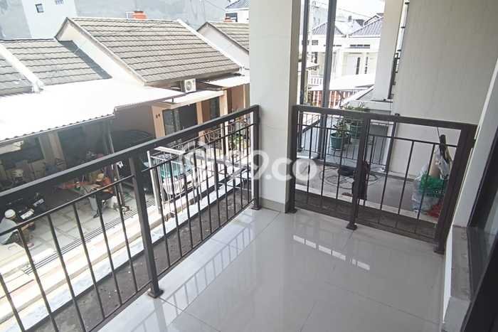 Dijual Rumah Strategis Bagus Punya 2 KT di Arcamanik Bandung SHM Dijual Rumah Strategis Bagus Punya 2 KT di Arcamanik Bandung SHM