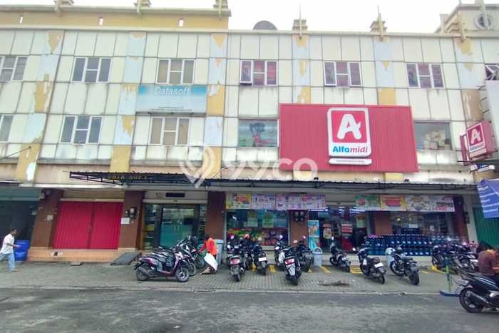 Ruko Bagus LT 67m2 LB 204m2 Dijual di BSD Tangerang Selatan Ruko Bagus LT 67m2 LB 204m2 Dijual di BSD Tangerang Selatan