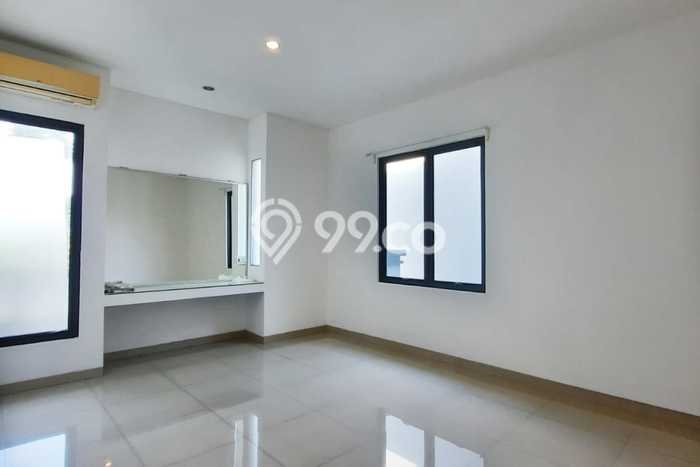 Ready to Use! Luxury House LT 497m2 Desain Modern di Cipete Ready to Use! Luxury House LT 497m2 Desain Modern di Cipete