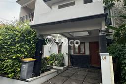 Hunian Elit LB 200m2 Siap Huni Desain Elegan di Condet, Jakarta Timur Hunian Elit LB 200m2 Siap Huni Desain Elegan di Condet, Jakarta Timur