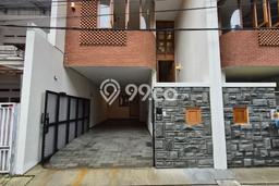 Rumah Elit Modern Siap Huni di Rawamangun Jakarta Timur Rumah Elit Modern Siap Huni di Rawamangun Jakarta Timur