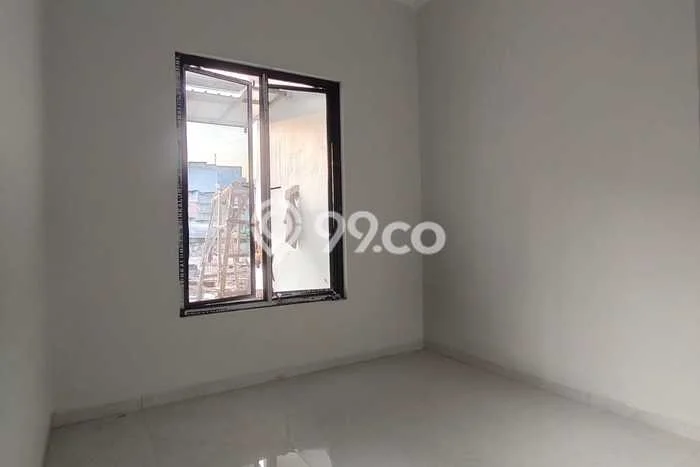 Rumah Luas Asri 3 KT Siap Huni di Kalisari Jakarta Timur Rumah Luas Asri 3 KT Siap Huni di Kalisari Jakarta Timur