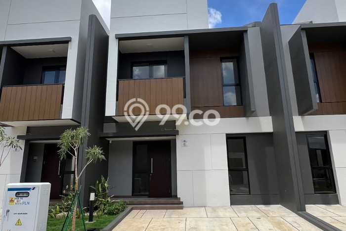 GOOD DEAL! Rumah di Summarecon Crown Gading, 3 KT, Siap Huni, LT 77m² Bangunan 100m² GOOD DEAL! Rumah di Summarecon Crown Gading, 3 KT, Siap Huni, LT 77m² Bangunan 100m²