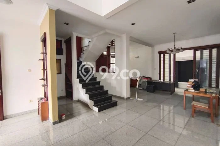 Disewakan! Rumah 4 Kamar Tidur &
5 Kamar Mandi di Rawamangun, Jakarta Timur Disewakan! Rumah 4 Kamar Tidur &
5 Kamar Mandi di Rawamangun, Jakarta Timur