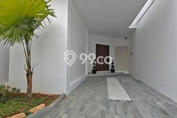 Dijual Rumah Luas Elegan Dengan View Eksklusif di Kemang, Jakarta Selatan Dijual Rumah Luas Elegan Dengan View Eksklusif di Kemang, Jakarta Selatan