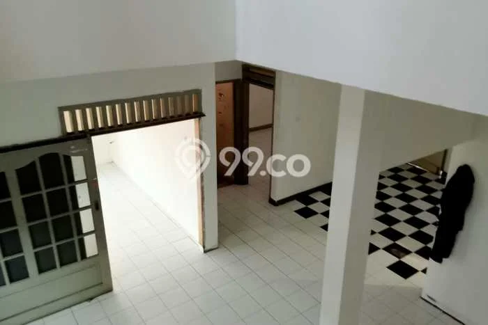 Disewakan Rumah Harga Terjangkau di Rawamangun Jakarta Timur dengan 4 Kamar Tidur Disewakan Rumah Harga Terjangkau di Rawamangun Jakarta Timur dengan 4 Kamar Tidur