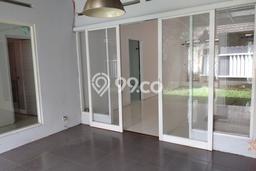 Rumah Sewa Tangerang Selatan LT 180m2 LB 150m2 Kawasan Sektor 3A - Bintaro Rumah Sewa Tangerang Selatan LT 180m2 LB 150m2 Kawasan Sektor 3A - Bintaro