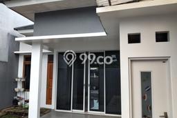 Disewakan! Rumah 3 Kamar Tidur &
2 Kamar Mandi di Sektor 3A - Bintaro, Tangerang Selatan Disewakan! Rumah 3 Kamar Tidur &
2 Kamar Mandi di Sektor 3A - Bintaro, Tangerang Selatan