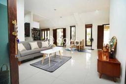 Rumah Modern Minimalis 3 KT Bisa Langsung Pindah di Karawaci Rumah Modern Minimalis 3 KT Bisa Langsung Pindah di Karawaci
