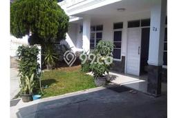 Rumah Strategis Minimalis Lb 300m2 di Kiaracondong, Bandung Rumah Strategis Minimalis Lb 300m2 di Kiaracondong, Bandung
