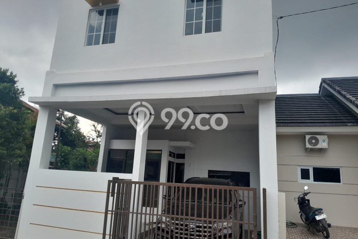 Jual Rumah Bagus Siap Huni LB 140m2 di Arcamanik, Bandung Jual Rumah Bagus Siap Huni LB 140m2 di Arcamanik, Bandung
