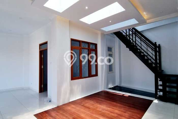 Rumah di Kiaracondong, Bandung, Luas 129m2m² LB 200m2m² Rumah di Kiaracondong, Bandung, Luas 129m2m² LB 200m2m²