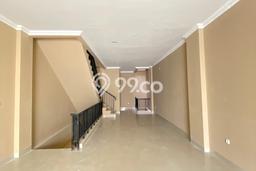 Sewa Ruko di Green Lake City 286 m² Unfurnished Sewa Ruko di Green Lake City 286 m² Unfurnished