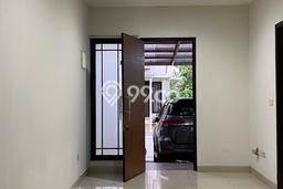 LOKASI TERBAIK! Rumah di Green Lake City, 3 KM, Lingkungan Elite, Luas 90m² LB 100m² LOKASI TERBAIK! Rumah di Green Lake City, 3 KM, Lingkungan Elite, Luas 90m² LB 100m²