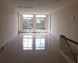 Ruko di Green Lake City 286 m² Unfurnished Ruko di Green Lake City 286 m² Unfurnished