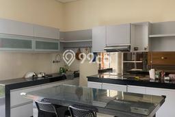 Rumah Asri di Green Lake City, 3 KT, Lingkungan Tenang, LT 144m² Bangunan 147m² Rumah Asri di Green Lake City, 3 KT, Lingkungan Tenang, LT 144m² Bangunan 147m²