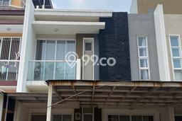 Rumah Disewakan Jakarta Barat LT 120m2 LB 127m2 Kawasan Green Lake City Rumah Disewakan Jakarta Barat LT 120m2 LB 127m2 Kawasan Green Lake City