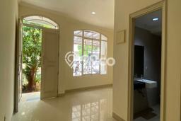 Rumah Disewakan Jakarta Barat LT 90m2 LB 100m2 Area Green Lake City Rumah Disewakan Jakarta Barat LT 90m2 LB 100m2 Area Green Lake City