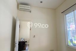 Rumah Semi Furnished Bagus di Green Lake City Rumah Semi Furnished Bagus di Green Lake City
