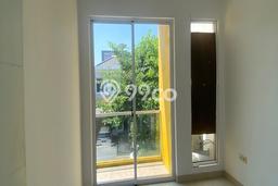 Rumah Sewa Jakarta Barat LT 90m2 LB 100m2 Area Green Lake City Rumah Sewa Jakarta Barat LT 90m2 LB 100m2 Area Green Lake City