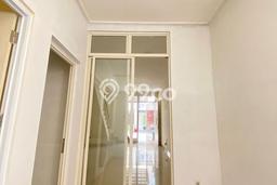 Rumah disewakan 2 lantai dengan harga termurah Rumah disewakan 2 lantai dengan harga termurah