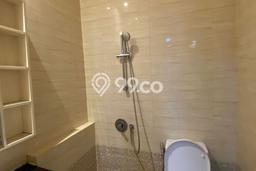 UNIT LANGKA! Rumah di Green Lake City, 4 KT, View Indah, LT 90m² LB 100m² UNIT LANGKA! Rumah di Green Lake City, 4 KT, View Indah, LT 90m² LB 100m²