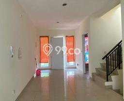 Disewa rumah green lake city 2 lantai SHM harga murah Disewa rumah green lake city 2 lantai SHM harga murah