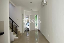 Rumah Unfurnished Bagus di Green Lake City Rumah Unfurnished Bagus di Green Lake City
