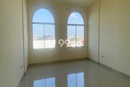 KAWASAN KOMERSIAL! Ruko For Rent di Green Lake City, Luas 286m², Jalan Strategis KAWASAN KOMERSIAL! Ruko For Rent di Green Lake City, Luas 286m², Jalan Strategis