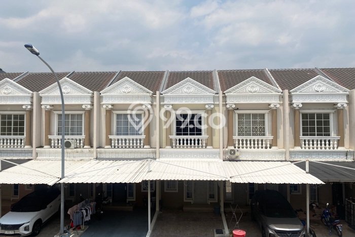 Disewakan! Rumah 2 Kamar Tidur &
2 Kamar Mandi di Green Lake City, Jakarta Barat Disewakan! Rumah 2 Kamar Tidur &
2 Kamar Mandi di Green Lake City, Jakarta Barat