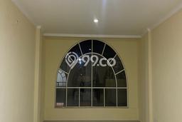 Disewakan Ruko Strategis di Green Lake City, Luas 286m², Area Strategis Disewakan Ruko Strategis di Green Lake City, Luas 286m², Area Strategis